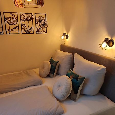 Ferienwohnung Enzian - Naehe Kapellplatz - Oeffentlicher Parkplatz - Aufzug อัลเทิตทิง ภายนอก รูปภาพ