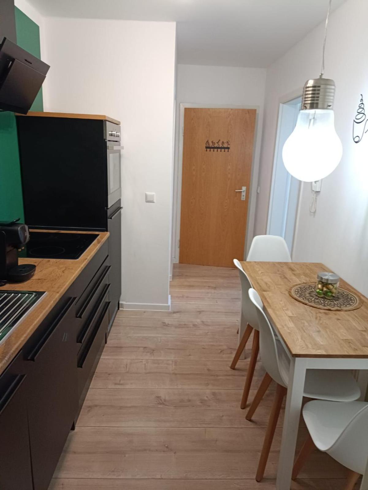 Ferienwohnung Enzian - Naehe Kapellplatz - Oeffentlicher Parkplatz - Aufzug อัลเทิตทิง ภายนอก รูปภาพ