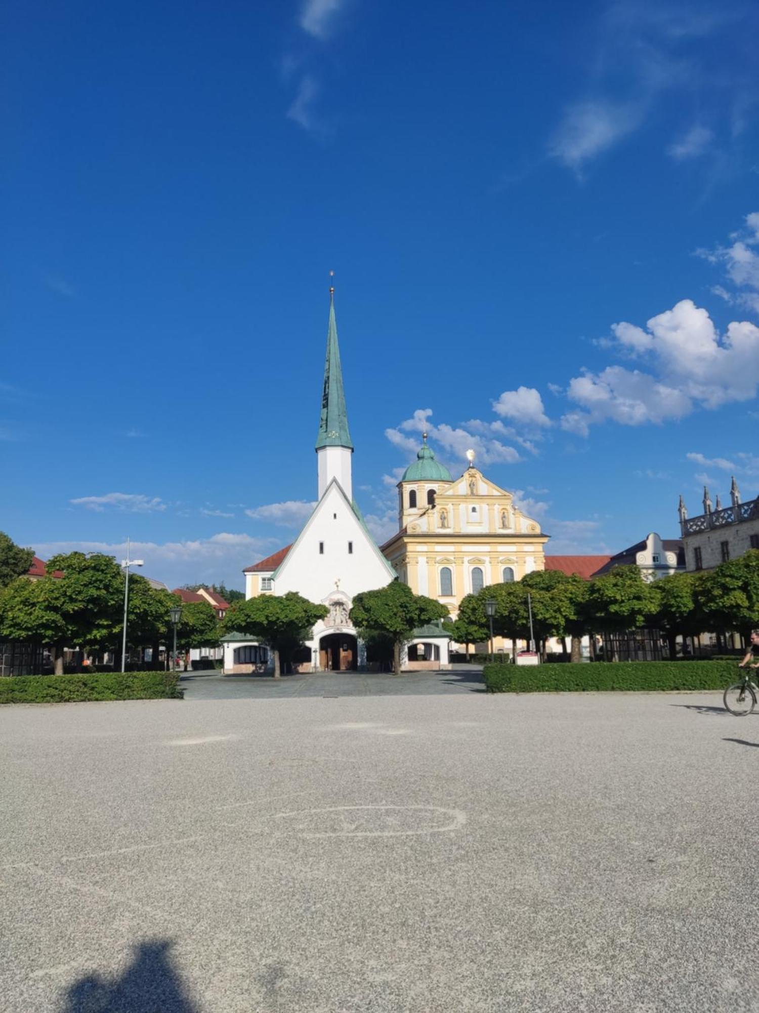 Ferienwohnung Enzian - Naehe Kapellplatz - Oeffentlicher Parkplatz - Aufzug อัลเทิตทิง ภายนอก รูปภาพ